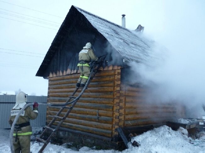 Удивительная баня выжила сегодня в пожаре в Ивановской области