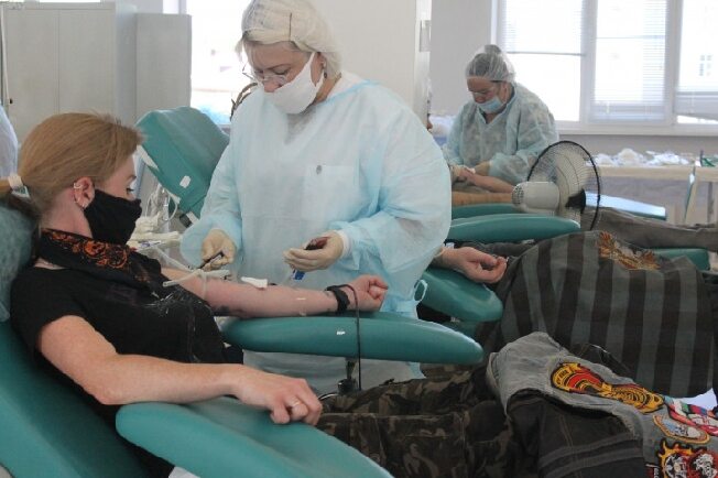 Больше 100 потенциальных COVID-доноров уже отобрали в Ивановской области