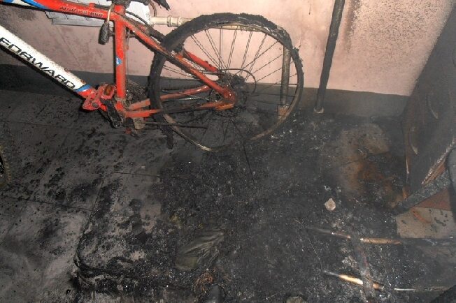 Велосипеды сгорели ночью в подъезде в Кинешме