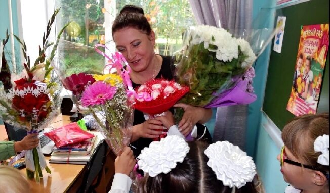 Необычно поздравить учителей приглашают жителей Ивановской области