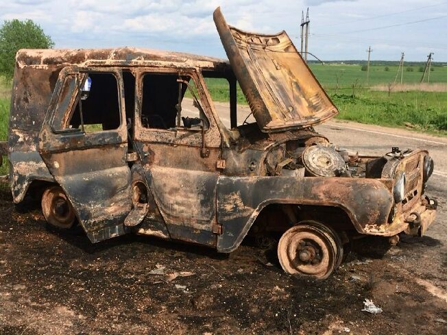 В поле в Ивановской области вспыхнул и сгорел «УАЗ»