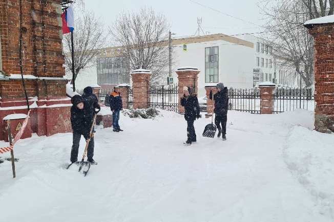 Фантастикой назвали жители отчёт мэра Иванова об уборке города от снега