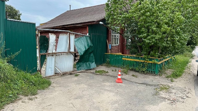 Ивановский автомобилист протаранил жилой дом на Кооперативной