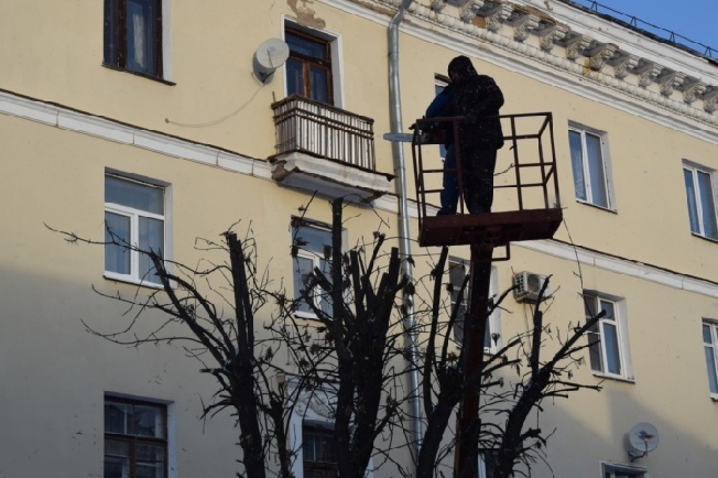 В Иванове стартовали работы по обрезке деревьев
