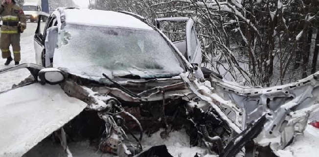 После снегопада в жёстком ДТП на трассе Иваново-Родники погиб автомобилист
