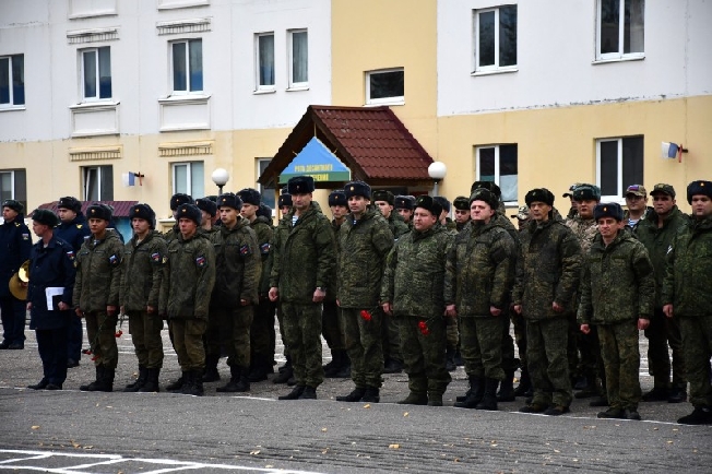 В Иванове отметили 35-ю годовщину со дня гибели воинов-десантников 8 парашютно-десантной роты и лётчиков-авиаторов 