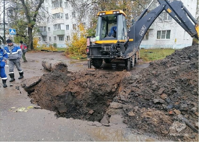 Крупная коммунальная авария оставила без воды больше 4 тысяч жителей Ивановской области 