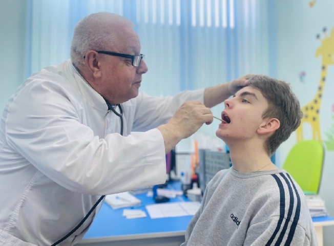 Ивановский педиатр Градусов рекомендовал проверить зрение детям перед школой
