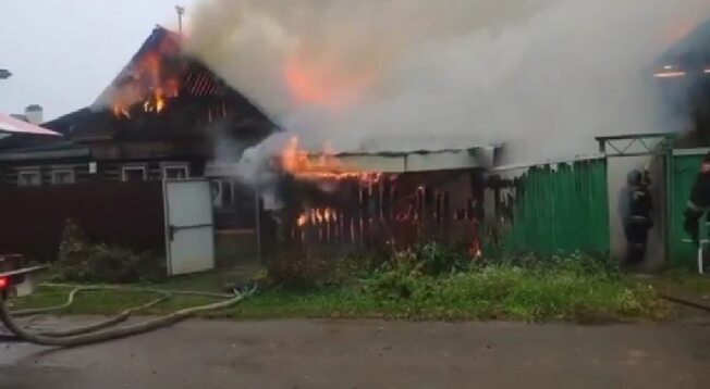 На улице Минская в Иванове сгорели два дома