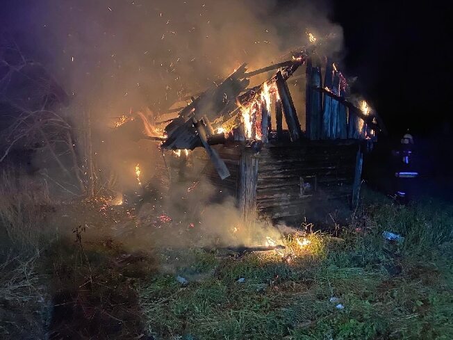 В Ивановской области баня превратилась в пепелище