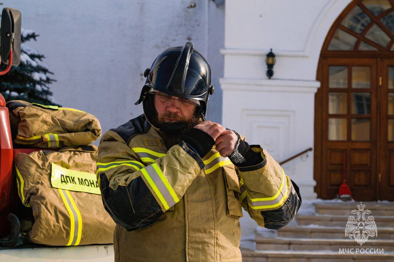 Добровольная пожарная команда. Пожарные в Лавре.