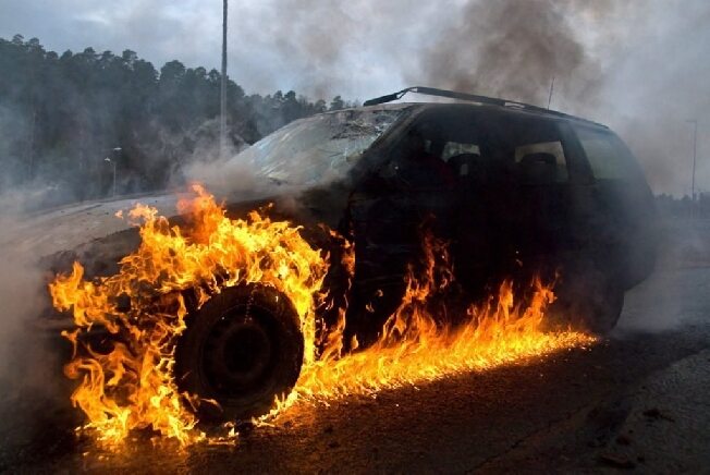 В Иванове сожгли автомобиль