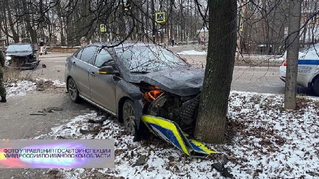 В Иванове после ДТП пешехода прибило упавшим дорожным знаком