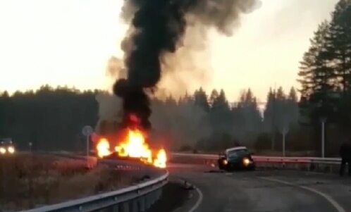 Прямо на трассе в Ивановской области загорелся автомобиль