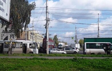 При столкновении двух автобусов в Иванове пострадали 6 человек