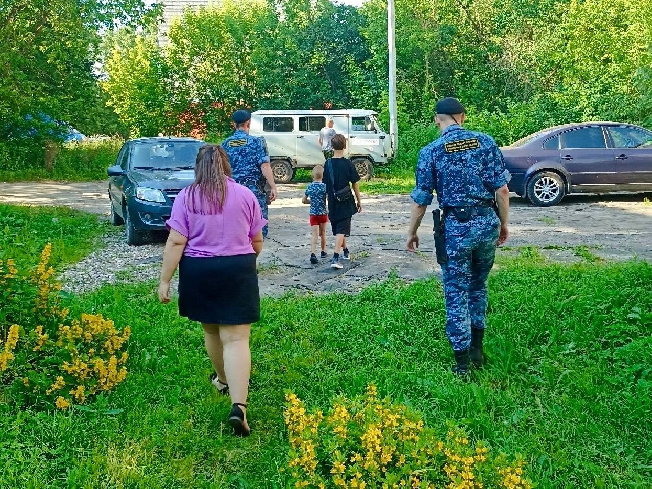 У жительницы Ивановской области отобрали сыновей