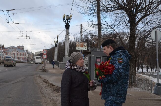 Иваново ньюс новости последние. Новости Иваново. Фото с восьмым марта женщинам. Фото с 8 марта жене. Пристава с 8 марта.