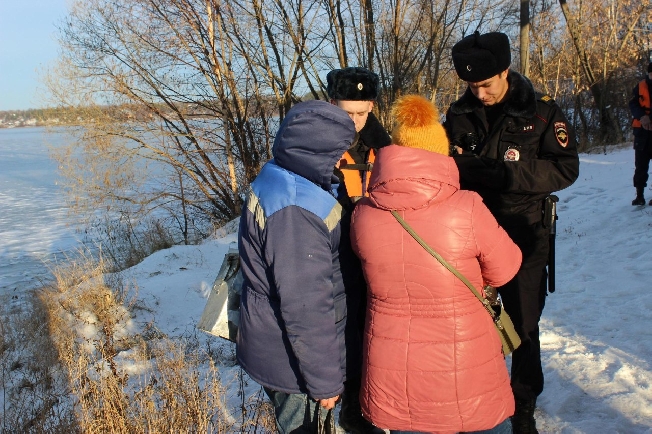 В Кинешемском районе провалился под лёд рыбак