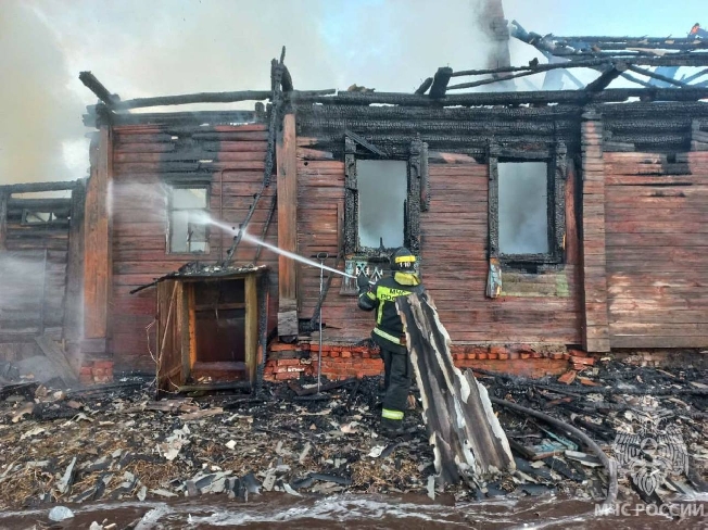 Труп обнаружили в сгоревшем частном доме в Ивановской области