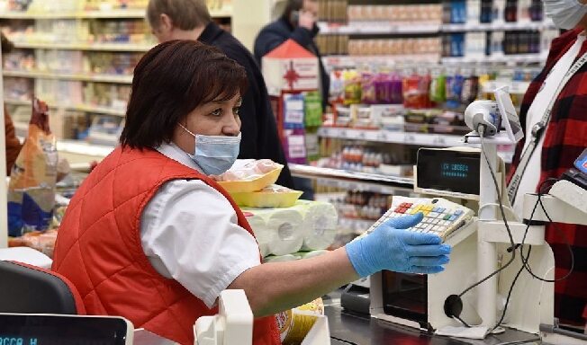 Сотрудники продуктовых магазинов Ивановской области не хотят вакцинироваться от коронавируса