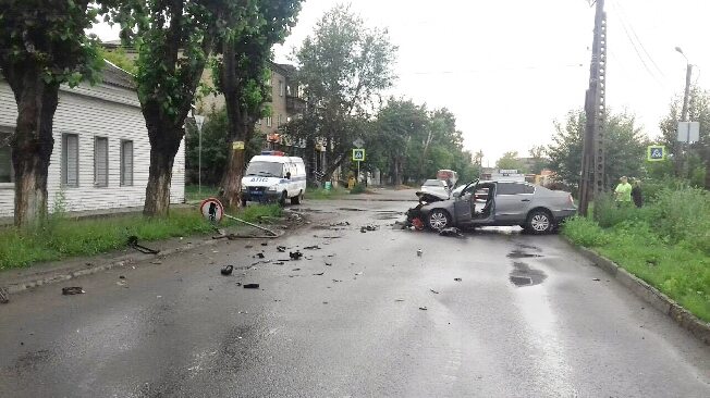Под Ивановом автомобилист устроил погром и заявил об угоне машины