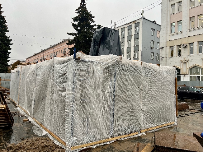 В Иванове занялись сборкой постамента для отреставрированного памятника Ленину