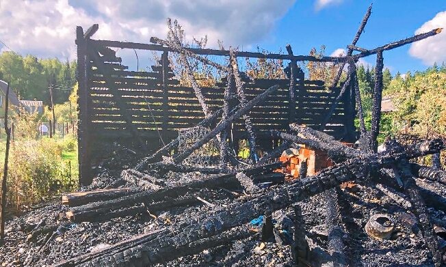 Житель Ивановской области чудом выжил при страшном пожаре в доме 