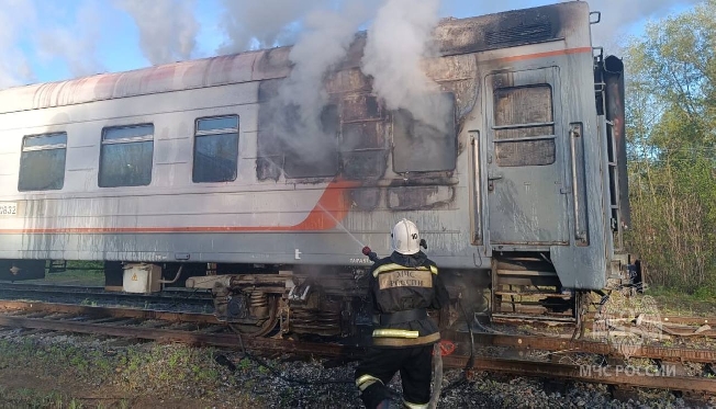 В Ивановской области вспыхнул бытовой вагон ремонтного состава
