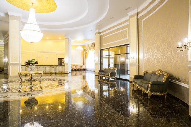 Отдых в «Гранд-отель Аристократ» можно приобрести по крайне выгодной цене