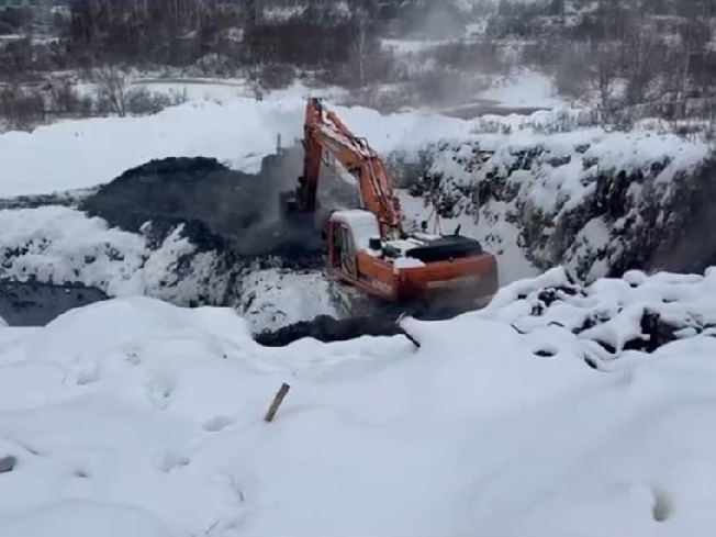 В Иванове пытаются глиной успокоить тлеющий полигон Залесье