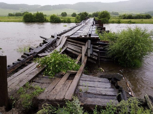 Смертельно опасный мост обнаружили в одном из районов Ивановской области
