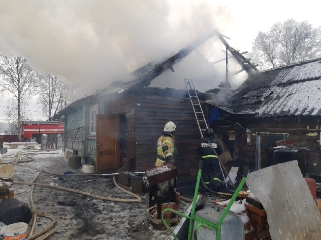 Выходные в Ивановской области начались с пожара