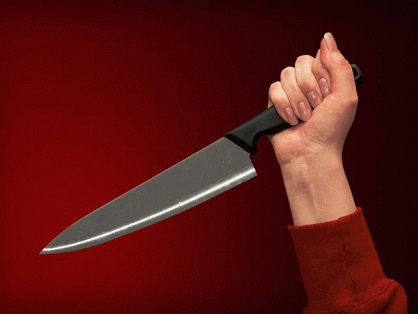 В Ивановской области женщина нанесла сожителю смертельные удары ножом в грудь и спину