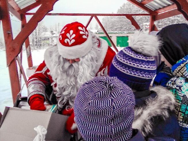 Кохомский Дед Мороз объявил благотворительный сбор подарков для детей