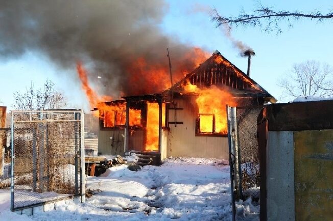 Ещё один частный дом сгорел в Ивановской области