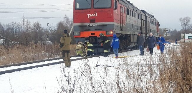 Поезд насмерть сбил мужчину в Ивановской области