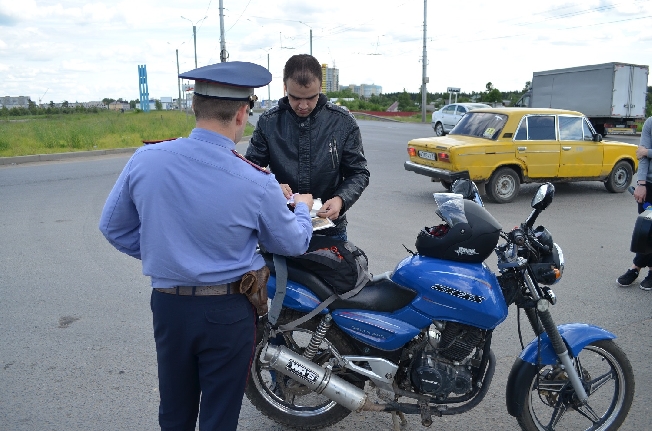 В Ивановской области ведут скрытый контроль за водителями скутеров и мотоциклов