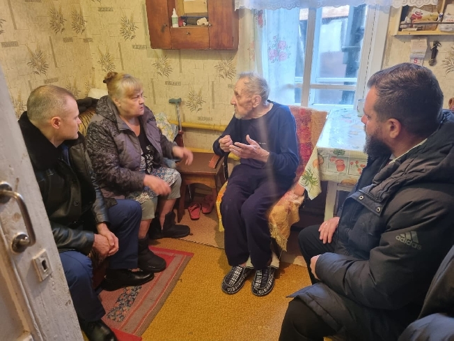 После возбуждения уголовного дела 97-летний ивановский ветеран ВОВ переезжает в квартиру с удобствами