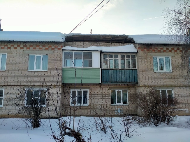 Крыша многоквартирного дома рухнула в Ивановской области