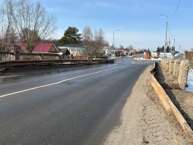 В Ивановской области на год перекроют движение через мост в Палехе