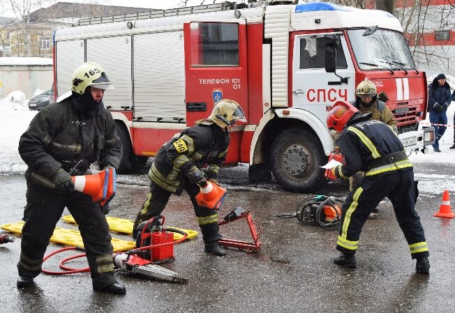 В Иванове спасли участников тяжёлого ДТП  