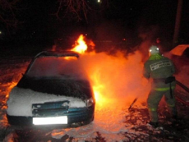 В Иванове поздно вечером снова сгорел автомобиль