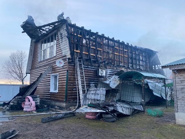 В одном из районов Ивановской области выгорел коттедж