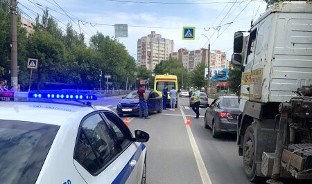 В ДТП на проспекте Строителей в Иванове тяжело пострадали 2 человека