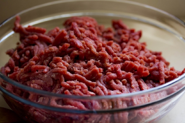 ДНК свиньи выявили в говяжьем фарше производителя из Ивановской области 