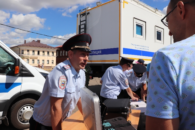 Острый кадровый дефицит образовался в полиции Ивановской области