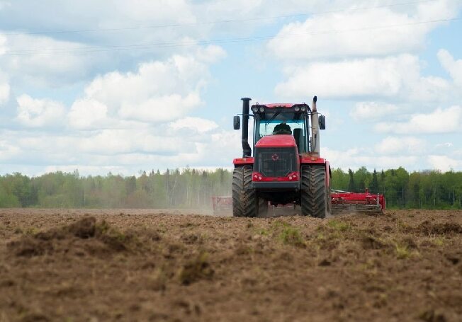 На посевные работы ивановским аграриям выделили более 35 миллионов рублей