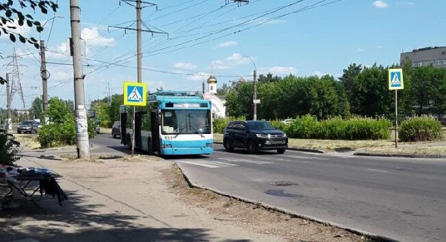 В Иванове 3-летний ребёнок разбил голову в троллейбусе