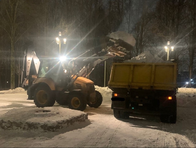 За ночь с ивановских улиц вывезли почти 2 тысячи кубометров снега