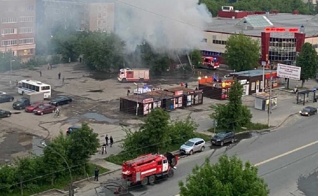 У Центрального рынка в Иванове случился крупный пожар
